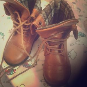 Girls Boots